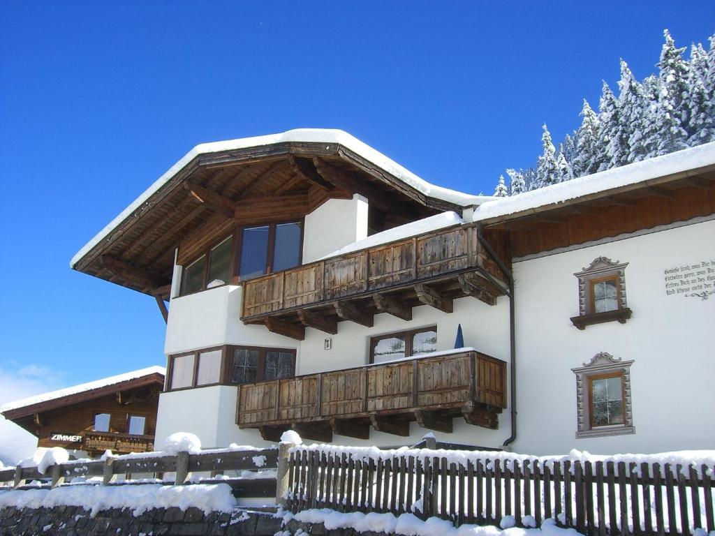 Haus Binder Apartment Neustift im Stubaital Ruang foto